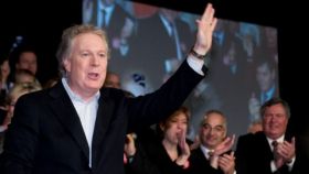 O líder do Partido Liberal do Quebec e actual primeiro ministro, Jean Charest